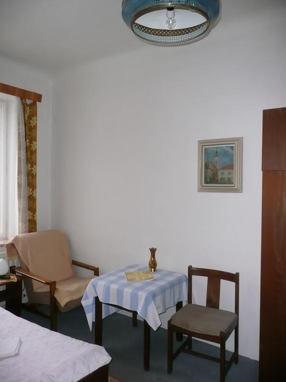 Apartment Trojska Прага Екстериор снимка